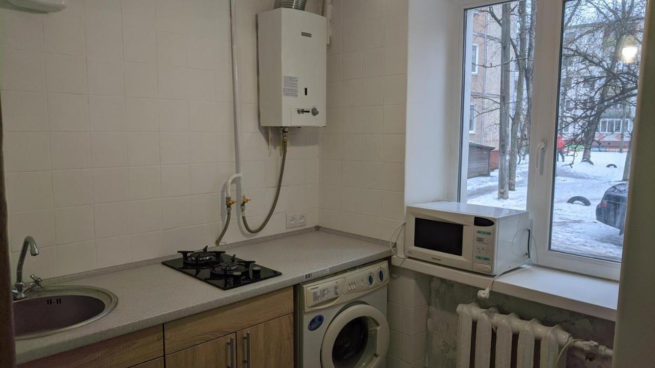 Apartments Near The Trinity Church On Dovzhenko Street,102 Chernihiv Exterior photo